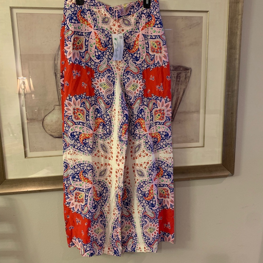 Boden Palazzo fluid crêpe trousers in the multicolored floral Presley print - Picture 3 of 12